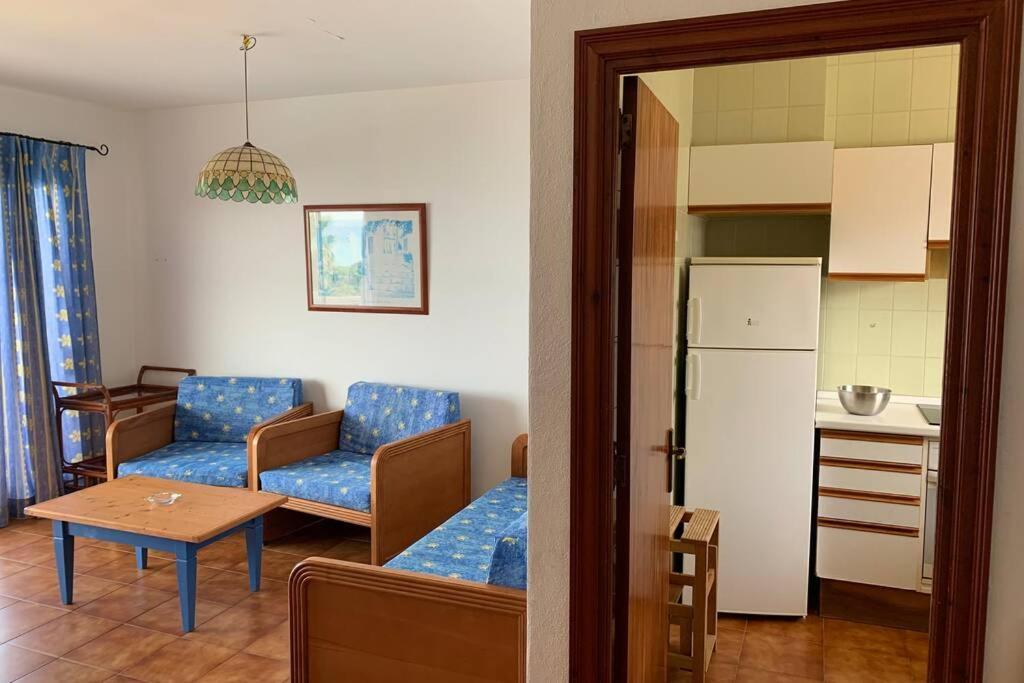 Apartamento En Playa Santo Tomas 1-5 Es Migjorn Gran Buitenkant foto